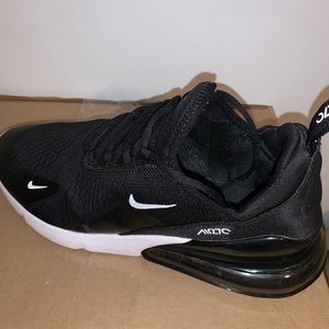 Nike Air Max 270